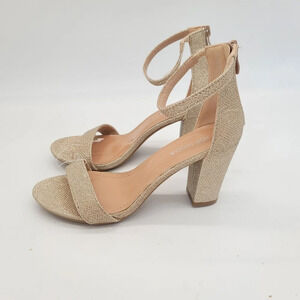 New Top Moda Women Hannah Block Heel Metallic Glitter Ankle Strap Sandal Gold 7